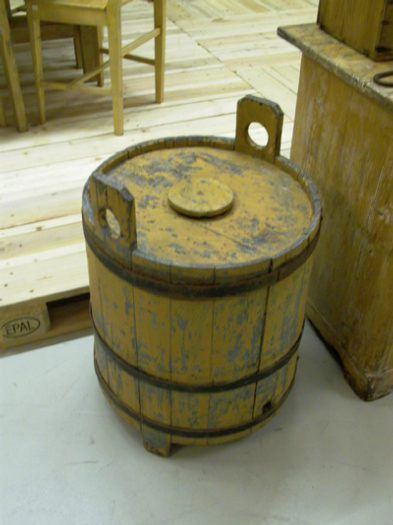 marvelous yellow painted wooden barrel, 19th/20th century, Sweden - #10322