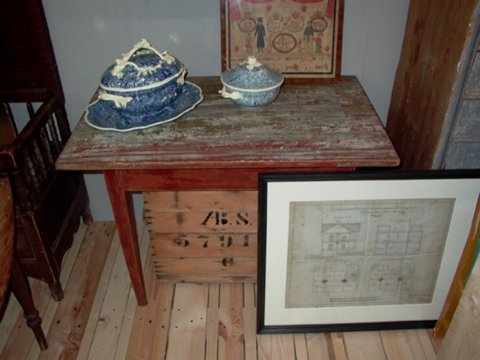 red/white painted gustavian table, great patina, Sweden, 19th century - #10115