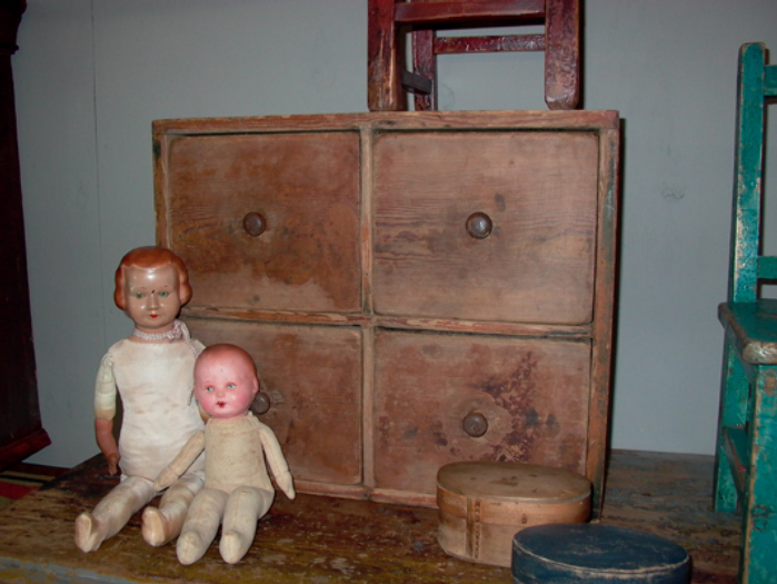 small charming chest of drawers, Sweden, 19th century - #10273