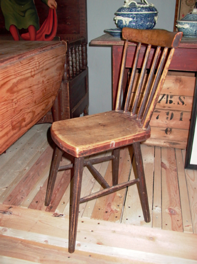 marvelous brown painted single chair, 19th/20th century, Sweden - #10075