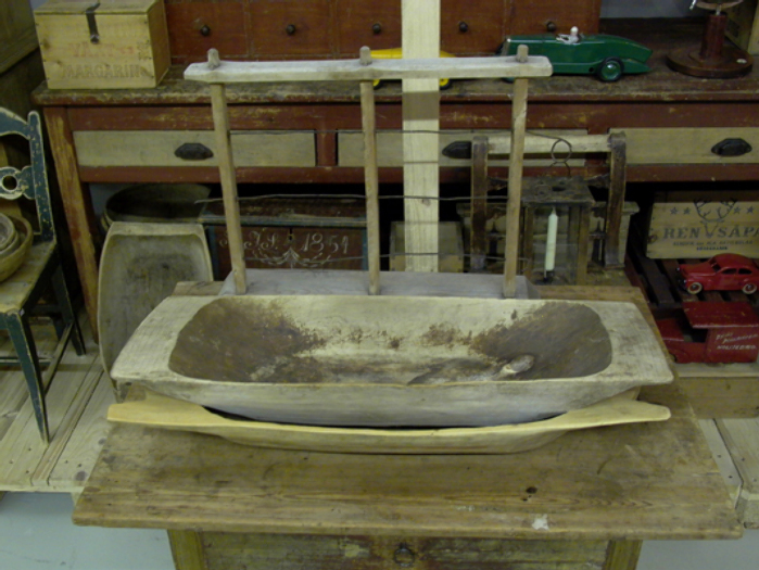 long wooden bowls, 19th/20th century, Sweden - #10317