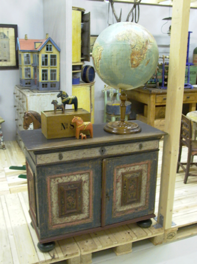 fantastic original coloured baroque chest of drawers, 18th century, Sweden - #20163